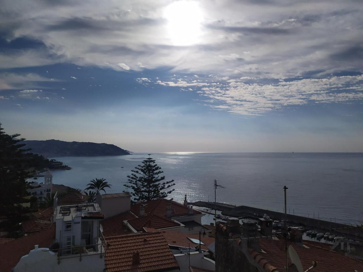 La Terrazza Bed & Breakfast Бордихера Екстериор снимка