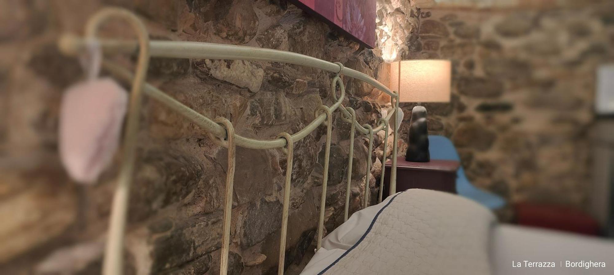 La Terrazza Bed & Breakfast Бордихера Стая снимка